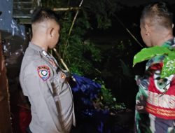 Polisi Tinjau Lokasi Tanah Longsor di Desa Cisadap, Pastikan Kondisi Warga Aman