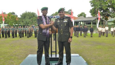Kodim 0735/Surakarta Gelar Tradisi Satuan Sambut Pejabat Dandim Baru Letkol Inf Arief Handoko Usman