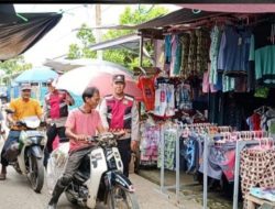 Polsek Mariana Gelar Patroli Jalan Kaki, Jaga Keamanan Pasar di Hari Ramai