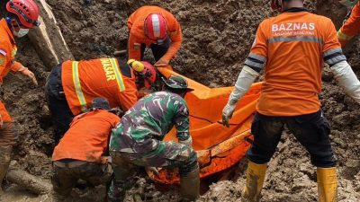 K9 Sat Samapta Polres Wonogiri Bantu Intensif Pencarian Korban Longsor Banjarnegara, Tiga Jenazah dan Dua Body Part Berhasil Ditemukan