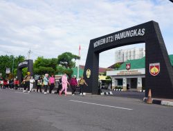 Persit Koorcab Rem 072 PD IV/Diponegoro Gelar Jalan Sehat dan Senam Zumba