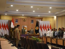 Kasrem 072/Pamungkas Hadiri Rapat Kesiapsiagaan Nataru Bersama Mendagri