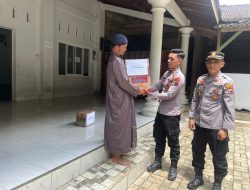 Polsek Slogohimo Gelar Jumat Berkah, Salurkan Bantuan ke Ponpes Al Imam Asy Syafii