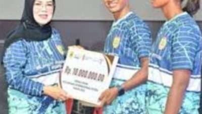 Gerakan Penghijauan Serentak Peringati HMPI Oleh Bupati Boyolali, Agus Irawan Dengan Tanaman Produktif Salah Satunya Pohon alpukat.