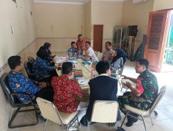 Dukung Program Pemerintah, Babinsa Hadiri Rapat Koordinasi Tentang “Koperasi Merah Putih” Di wilayah Kepatihan Wetan