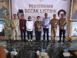 Danrem 072/Pamungkas Hadiri Penyerahan Becak Listrik Presiden RI