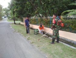 Babinsa Banjarsari Bersama Tim Saberling Dan Warga Bergotong Royong Laksanakan Pembersihan Lingkungan