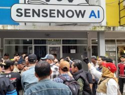 POSE RI Demo Kantor SENSENOW AI dan OJK Sumsel, Tuntut Pengembalian Dana Rp225 Juta