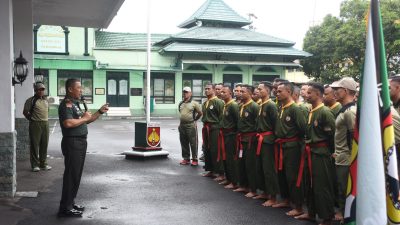 Tinjau Latihan PSM, Danrem 072/Pamungkas Dorong Prajurit Terus Asah Kemampuan Bela Diri