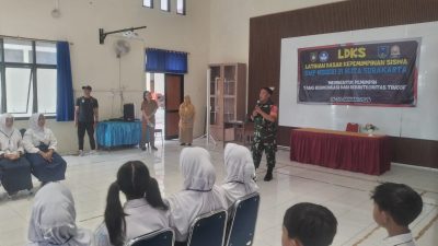 Melalui LDKS, Babinsa Kelurahan Sewu Bentuk Karakter Pemimpin Muda