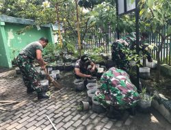 Jaga Lingkungan Kantor Tetap Bersih, Rapi, Dan Indah, Koramil 04/Jebres Laksanakan Pembersihan Pangkalan