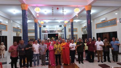 Imlek 2577, Wali Kota Tanjungbalai Mahyaruddin Salim Kunjungi Vihara Tri Ratna