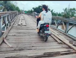 Jembatan Keramasan Jalan Putri Dayang Rusak Parah Puluhan Tahun Kondisi kian Mencekam