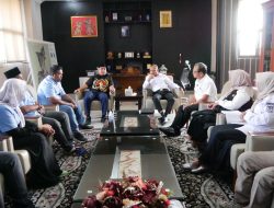 Wali Kota Terima Cinderamata HPN 2026, Bentuk Kolaborasi dan Komitmen Pemko Tanjungbalai Bersama PWI
