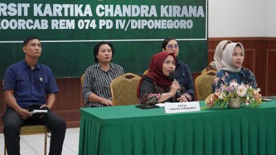 Persit Kartika Chandra Kirana Cabang L Kodim 0735/Surakarta Ikuti Zoom Meeting Sosialisasi Program PERSIT BISA 2
