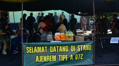Korem 072/Pamungkas bersama Lanud Adisutjipto dan Lanal Yogyakarta Gelar Bazar Ramadhan TNI