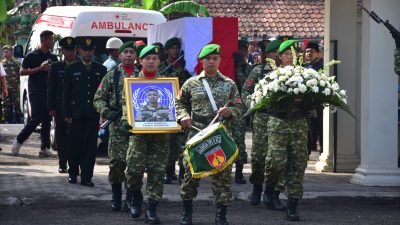 Danrem 072/Pamungkas Hadiri Upacara Pemakaman Militer Prajurit TNI Gugur Dalam Tugas di Lebanon
