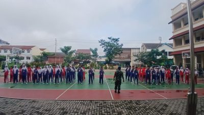Babinsa Jebres Berikan Penguatan Karakter Siswa SMPN 16 Kota Surakarta, Ini Tujuannya