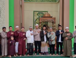 Personel Polda Sumsel Mengikuti kegiatan Tadarus Al-Qur’an Bersama santri Pondok Pesantren dan Masyarakat