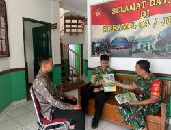 Terima Kunjungan Siswa SMK Warga di Koramil 04/Jebres, Sertu Budiono Sosialisasikan Penerimaan Prajurit TNI