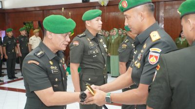 Danrem 072/Pamungkas Pimpin Sertijab Kasrem dan Kasipers