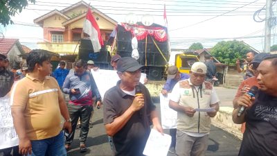 Ratusan Massa Demo Polres Muba, Soroti Dugaan Tebang Pilih Kasus Minyak Ilegal, Desak Kapolres Mundur dan Kapolsek Bayung Lencir Dicopot