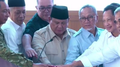 Mendagri Tito Dampingi Presiden Prabowo Resmikan Operasionalisasi 1.061 KDKMP