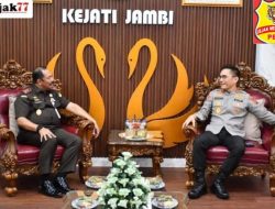 KEJATI JAMBI DAN POLDA JAMBI PERKUAT SINERGI PENEGAKAN HUKUM, SOROTI KAMTIBMAS HINGGA IMPLEMENTASI KUHP-KUHAP BARU