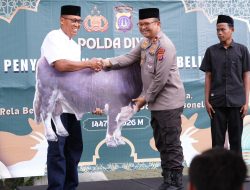 Tebar Kebaikan Idul adha, Polda DIY Salurkan 17 Hewan Kurban kepada Masyarakat dan Lembaga Sosial