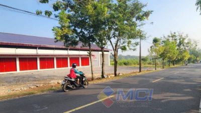 Pak Lurah  Jangan  Gadaikan  Tanah  Bajangan Demi kemajuan Rakyat