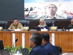 Jaga Stabilitas Harga, Sekjen Kemendagri Minta Bulog Percepat Distribusi Minyak Goreng ke Indonesia Timur