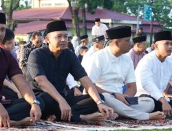 Danrem 072/Pamungkas Hadiri Shalat Idul Adha dan Serahkan Hewan Kurban di Yonif 403/Wirasada Prastista