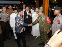 Kasdam IV/Diponegoro Hadiri Perayaan Waisak di Borobudur, TNI Hadir Menjaga Kedamaian