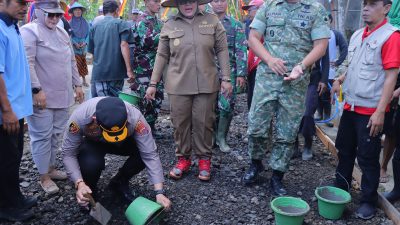Kapolres Gunungkidul Hadiri Kepyakan Gotong Royong di Kapanewon Paliyan