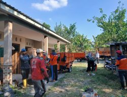 Koramil 04/Jebres Bersama Warga Gotong Royong Bersihkan Lingkungan Sekitar TPS3R