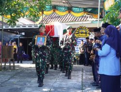 Kodim 0731/Kulon Progo Laksanakan Pemakaman Secara Militer Almarhum Mayor (Purn) Suyatman
