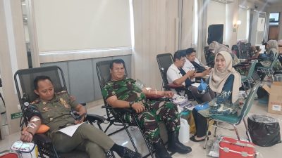Prajurit Kodim 0735/Surakarta Turut Donor Darah di RSUD Dr. Moewardi