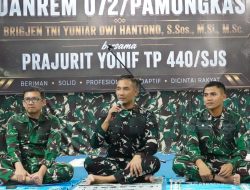 Danrem 072/Pamungkas Ajak Prajurit Yonif TP 440/SJS Perkuat Syukur dan Semangat Pengabdian