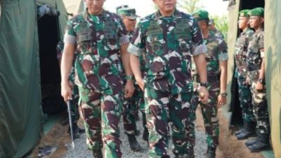 Danrem 072/Pamungkas Dampingi Pangdam IV/Diponegoro Kunjungi Yon TP 445/SGH di Purworejo