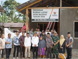 Kolaborasi Pemkab, BAZNas Solsel, dan Kodaeral II Padang Bangun 28 Rumah Mustahik