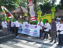 Kodim 0731/Kulon Progo Distribusikan Air Bersih Kepada Warga Hargotirto Kokap