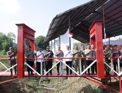HUT ke-81 RI, Polda Sumsel Wujudkan Semangat Kemerdekaan Lewat 81 Jembatan Merah Putih