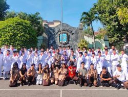 Babinsa Hadiri Pengukuhan dan Pelantikan PASKIBRA SMKN 08/Surakarta