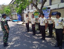 Tingkatkan Disiplin dan Kekompakan, Babinsa Joglo Latih PBB Anggota Security UNISRI