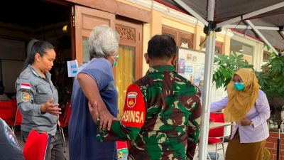 Cegah TBC Sejak Dini, Babinsa Sudiroprajan Dampingi Program Pemeriksaan Kesehatan Gratis ACF