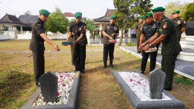 Kodim 0731/Kulon Progo Ziarah Rombongan Peringatan HUT Ke-65 Korem 072/Pmk