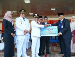 HUT RI ke-81 di Tanah Datar Khidmat, Eka Putra Pimpin Upacara dan Serahkan Beragam Penghargaan