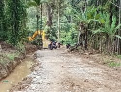 Selain Dugaan Memakai Material Ilegal, Humas CV. JM Juga Akui Gunakan BBM Bersubsidi