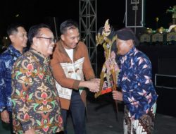 Peringati HUT ke-81 TNI, Korem 072/Pamungkas Gelar Wayang Kulit